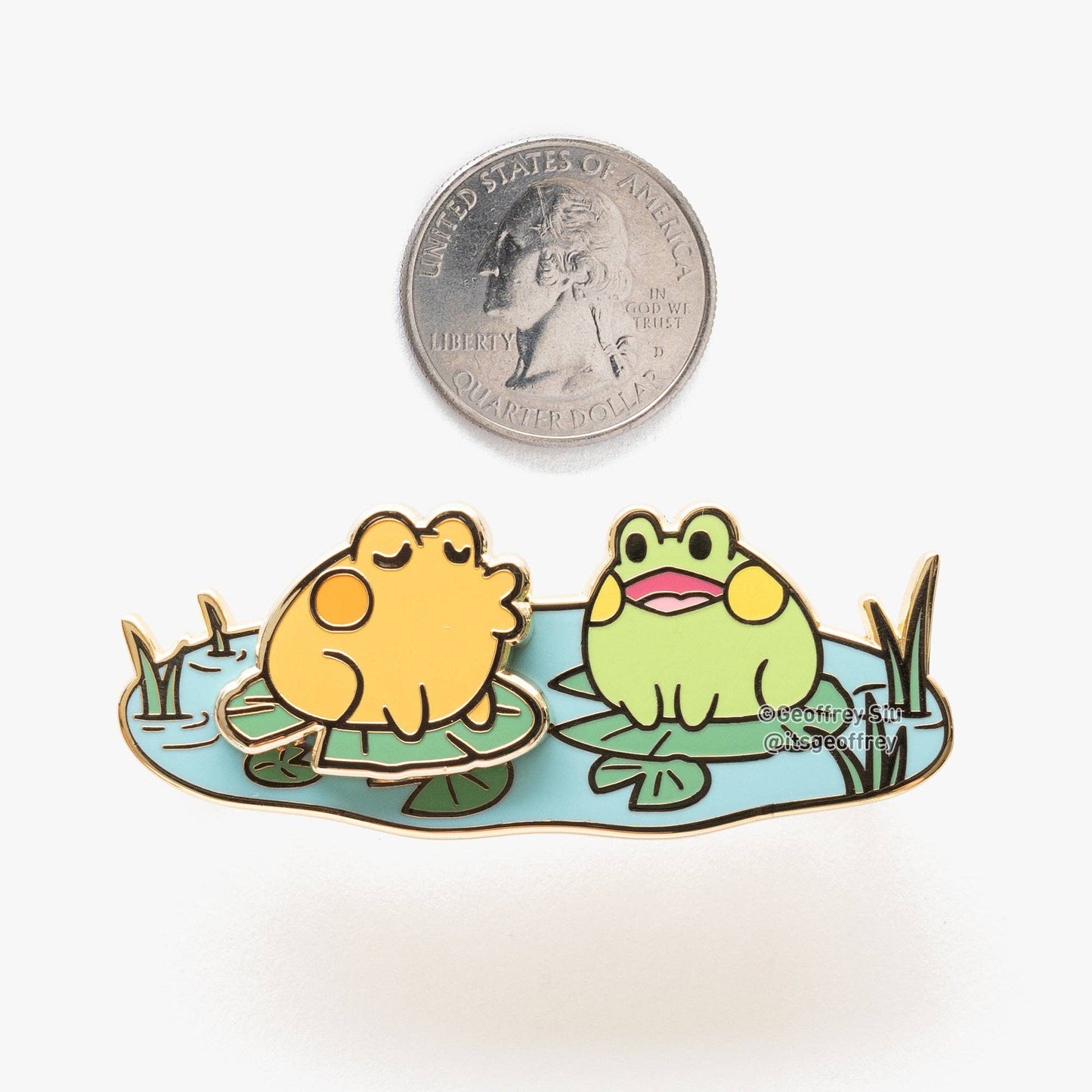 Kissing Frogs Sliding Hard Enamel Pin: A Grade