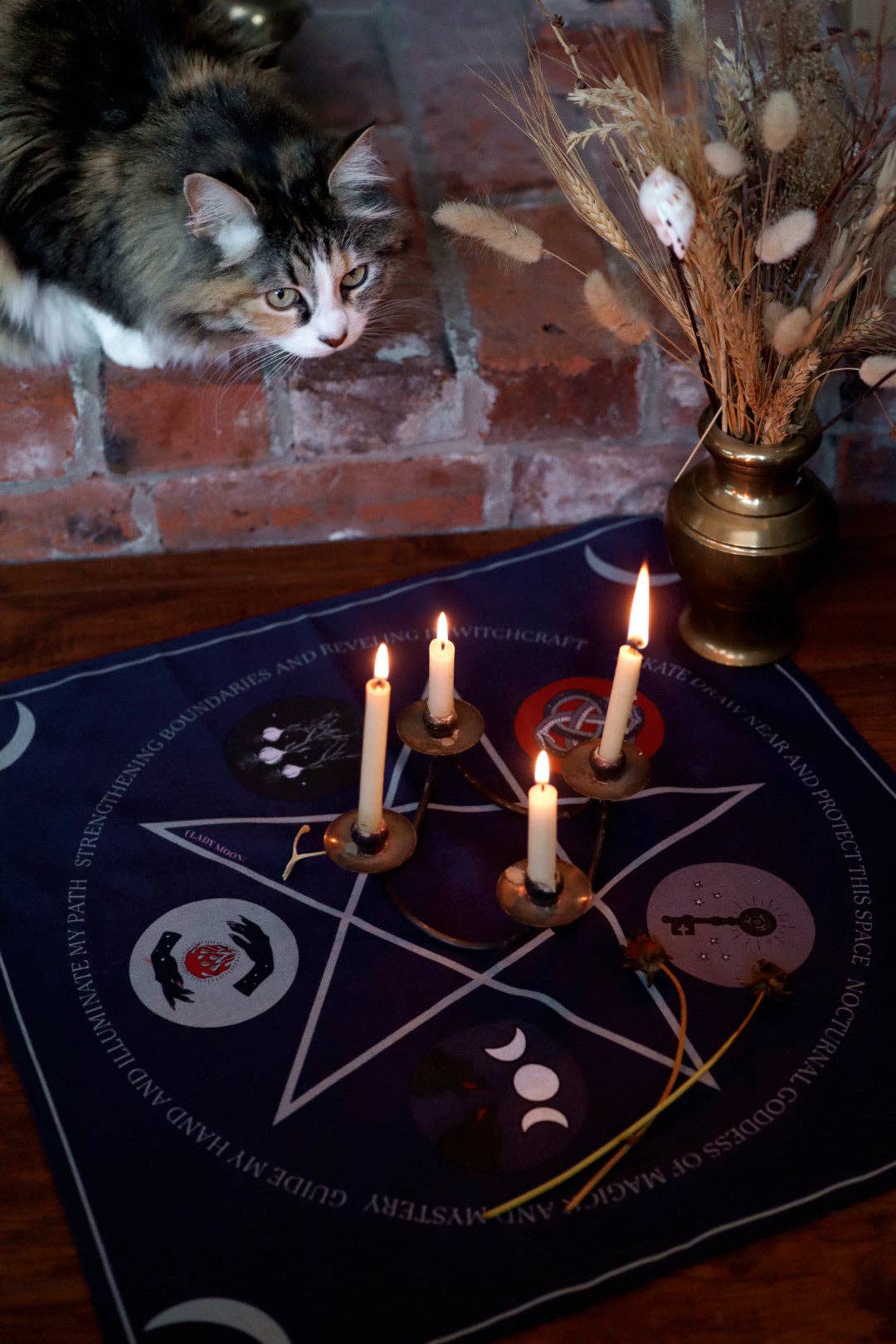 Altar Cloth Bandana: Hekate