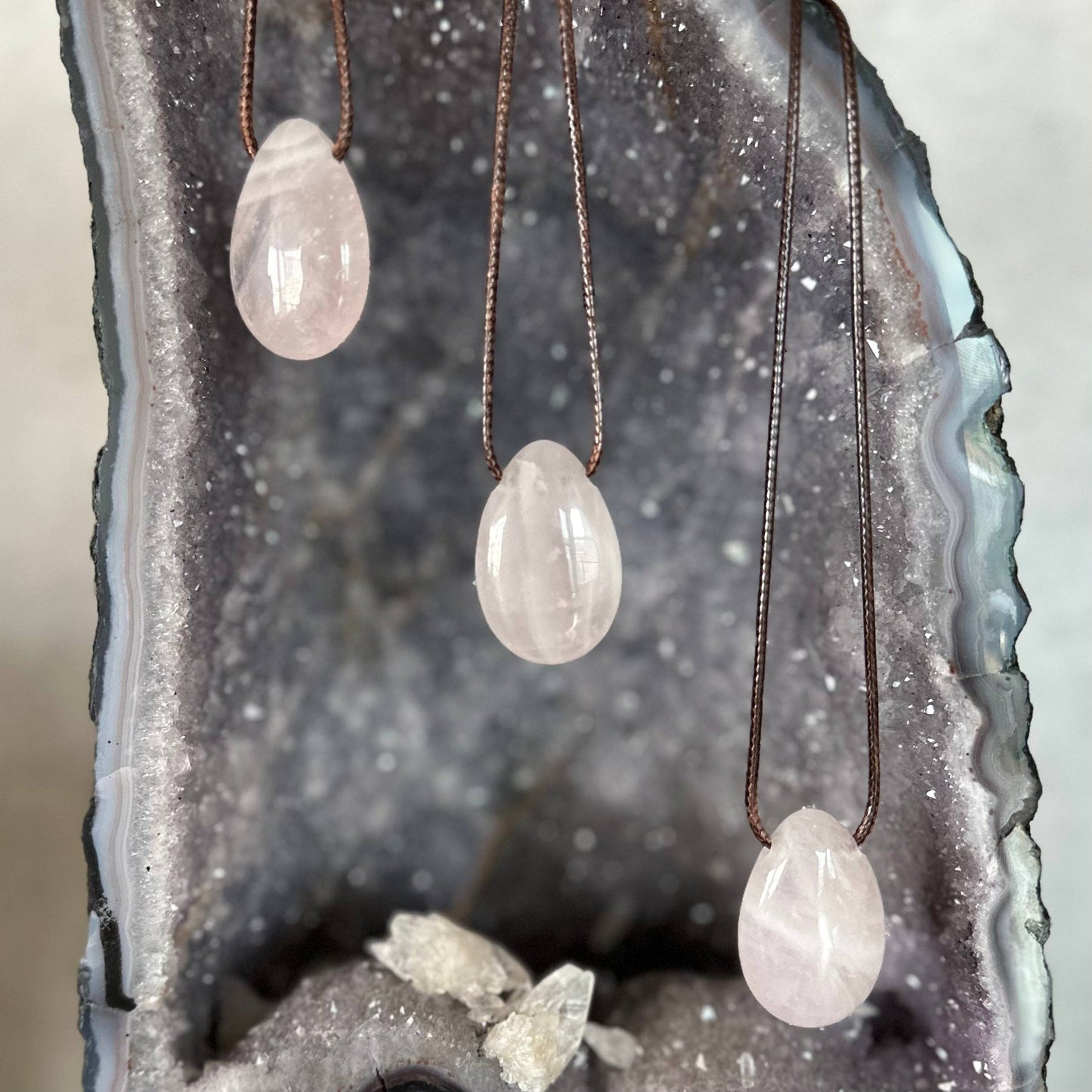 Rose Quartz Polished Necklace (Crystals & Stones)