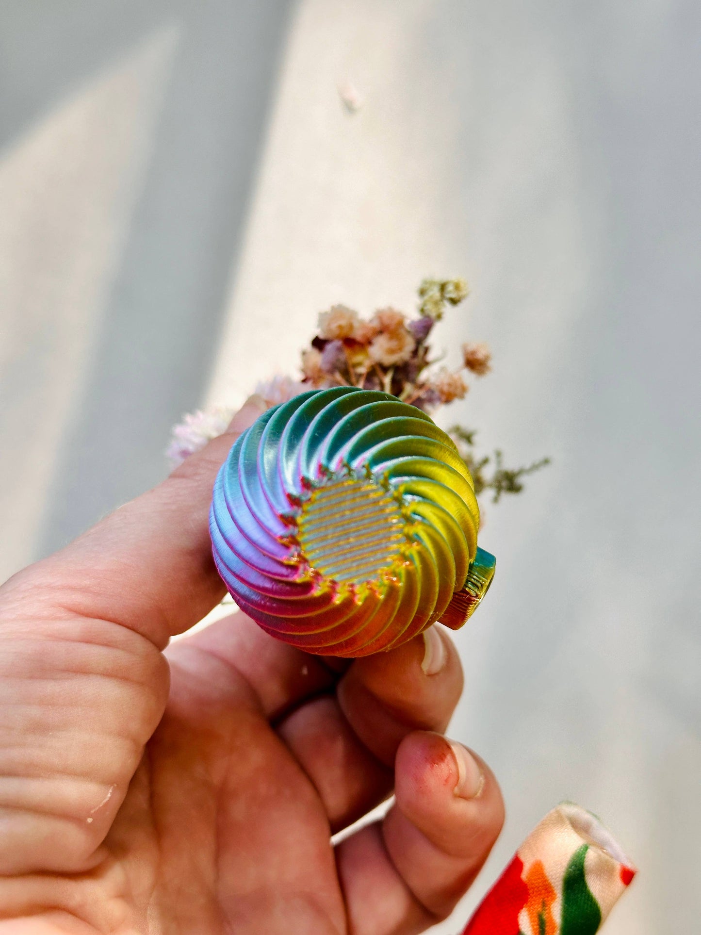 Mini Vase Magnet + Florals: Multi-Colored