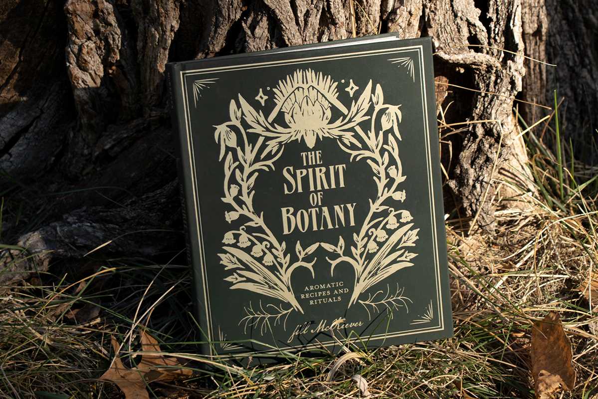 Spirit of Botany by Jill  McKeever: Hardcover; 160 pages / English