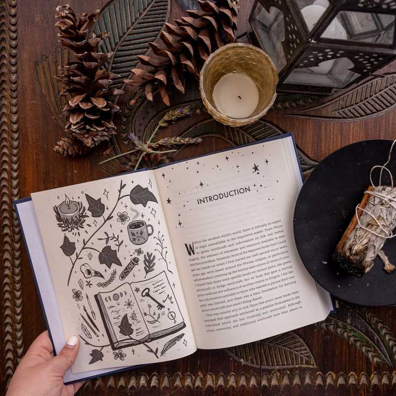Spells for Change by Frankie  Castanea: Hardcover; 208 pages / English