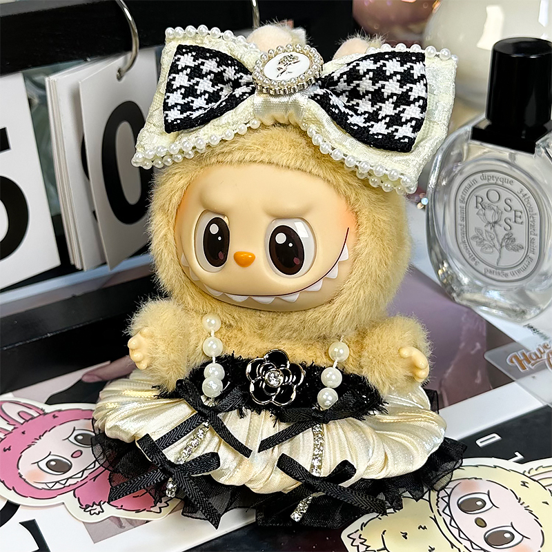 Luxurious Labubu clothes, outfit of labubu , duty free   : 5