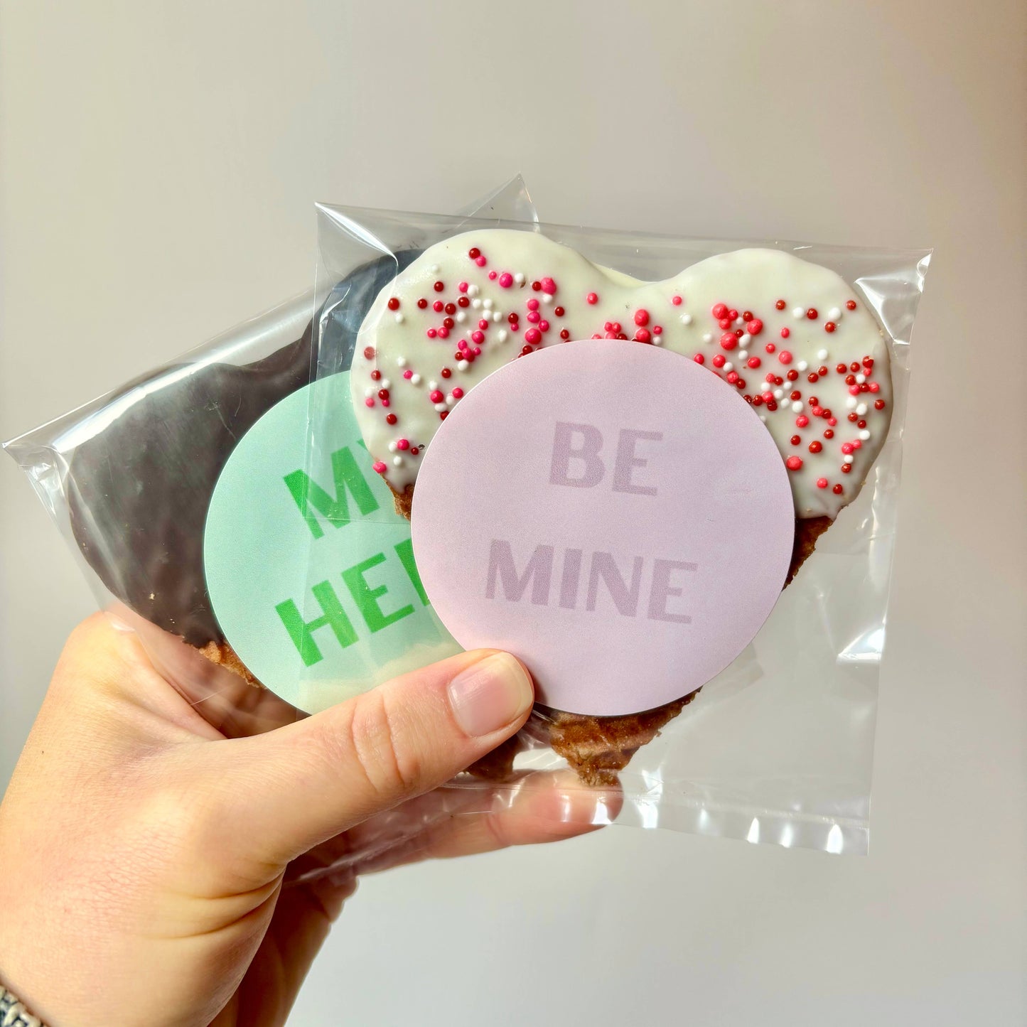 Valentine's Day Stroopiegrams: White Chocolate Sprinkle